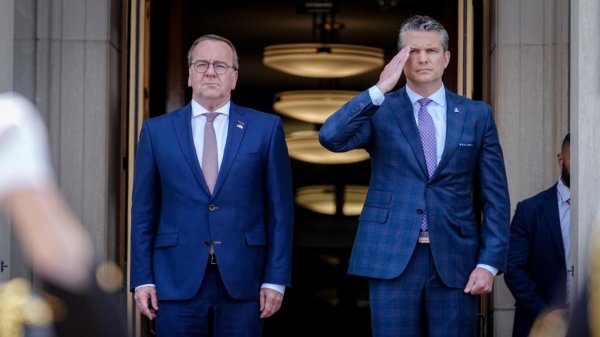 Bundesverteidigungsminister - Pistorius bricht zu mehrtägiger Reise in die USA auf