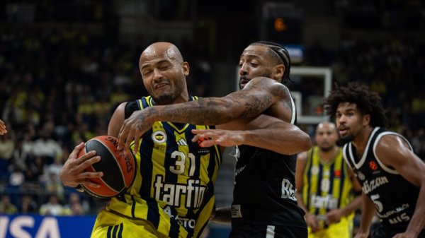 Fenerbahce beat Partizan 74-65, set EuroLeague blocks record