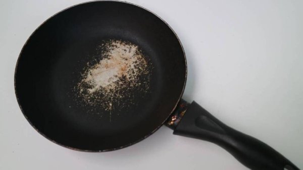Yapışmaz tava üreticisine kimyasal suçlaması: Şirketten taahhüt istendi