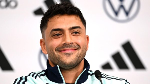 Bundesliga: Vor Fans verkÃ1⁄4ndet: Nationalspieler Amiri bleibt in Mainz