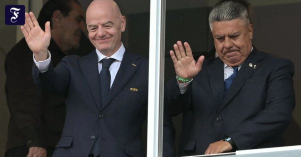 FuÃball-WM 2026: Argentiniens VerbandsprÃ¤sident unter Korruptionsverdacht