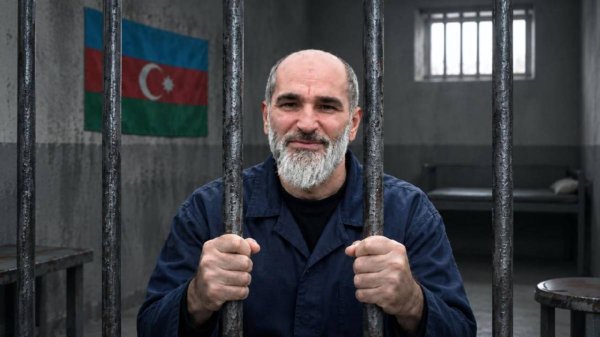 Azerbaycan'da başörtüsü yasağını eleştiren Süleymanov tutuklandı