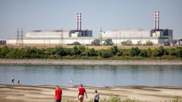 Hitzewelle: Ungarn schaltet AKW wegen niedrigen Donaupegels frÃ1⁄4her als geplant ab