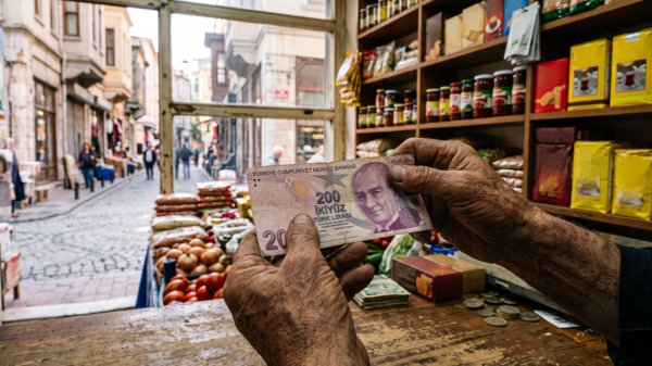 200 TL ne kadar deÄer kaybetti? 200 TL ilk çıktıÄında kaç dolardı? 2009 yılından bu yana dev erime